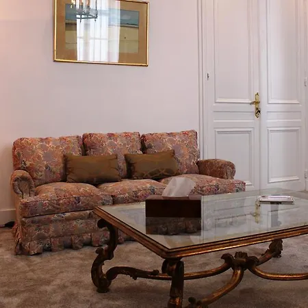 Résidence et Chambres d'Hôtes de La Porte d'Arras Douai Esterno foto