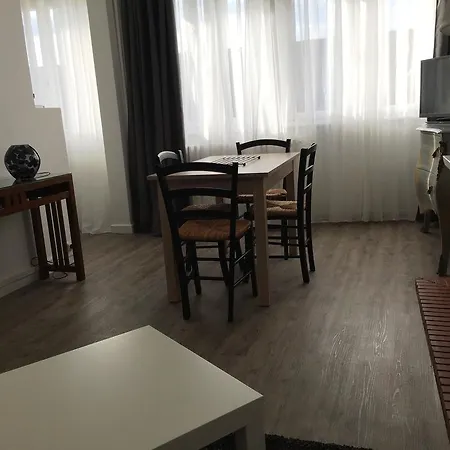 Résidence et Chambres d'Hôtes de La Porte d'Arras Douai Esterno foto
