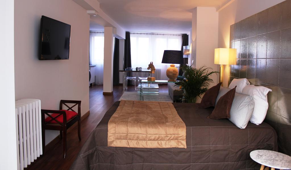 Bed & Breakfast Résidence Et D'hôtes De La Porte D'arras *