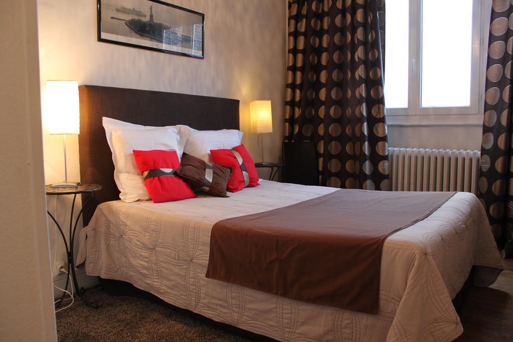 Résidence Et D'hôtes De La Porte D'arras Bed and breakfast