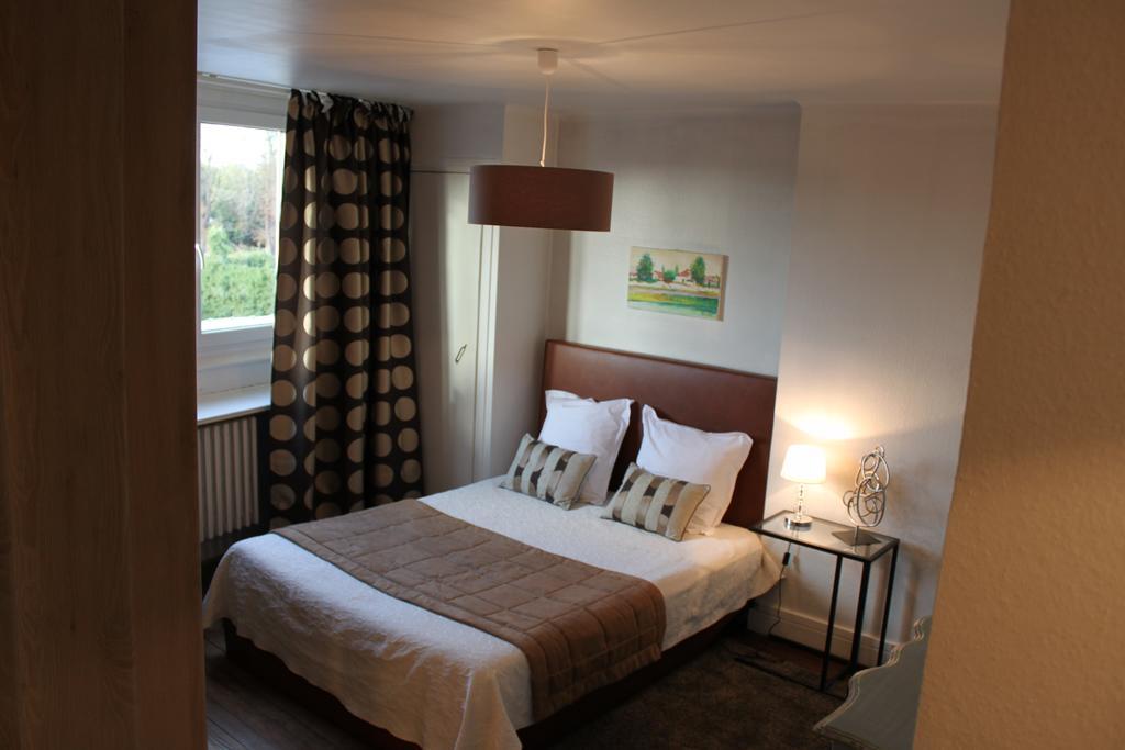 Résidence Et D'hôtes De La Porte D'arras Bed and breakfast *