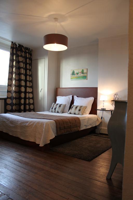 Résidence Et D'hôtes De La Porte D'arras Bed and breakfast