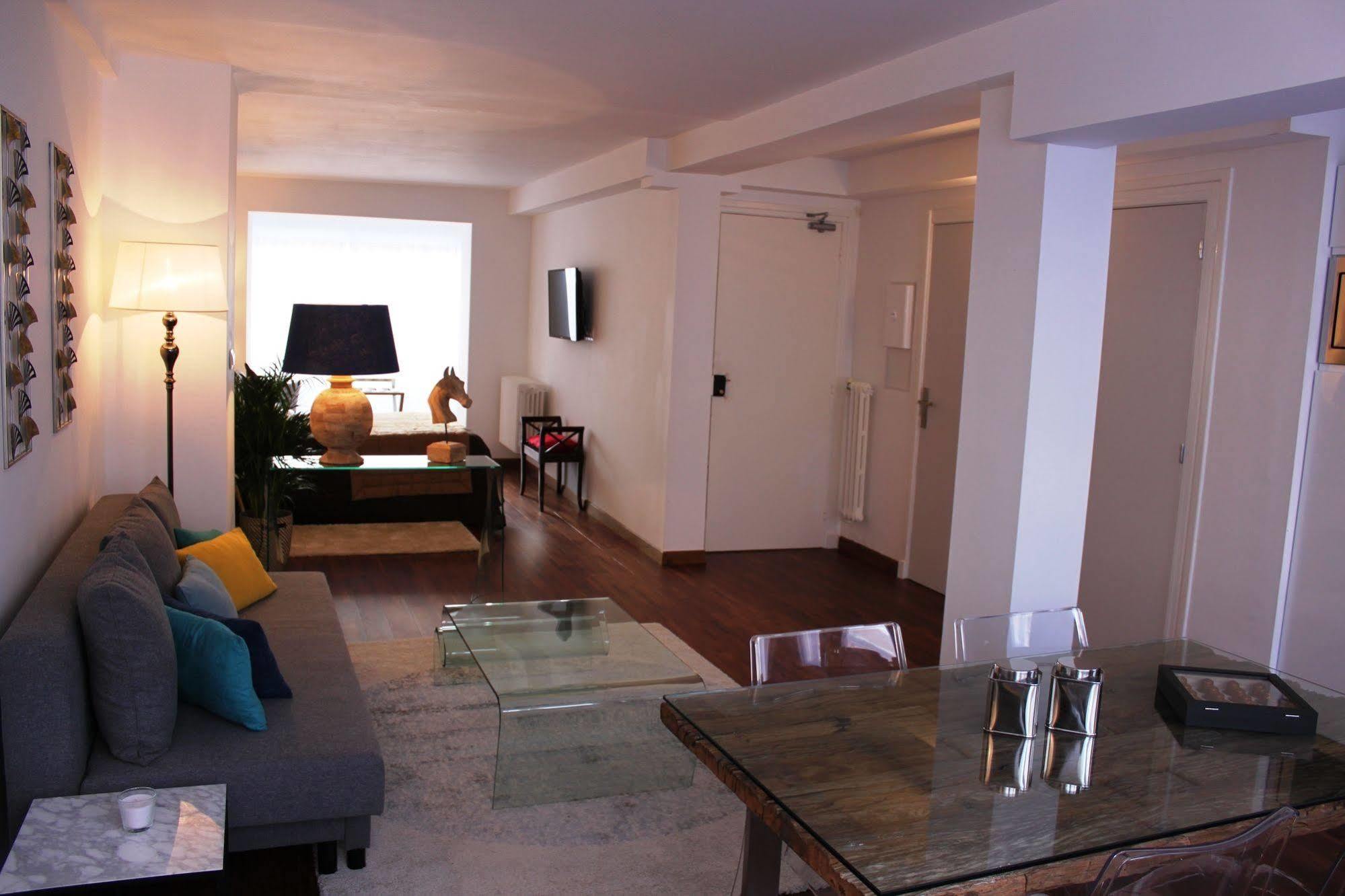Bed & Breakfast Résidence Et D'hôtes De La Porte D'arras Douai