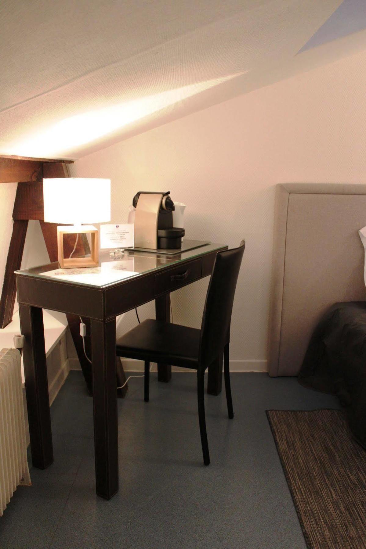 Bed & Breakfast Résidence Et D'hôtes De La Porte D'arras Douai